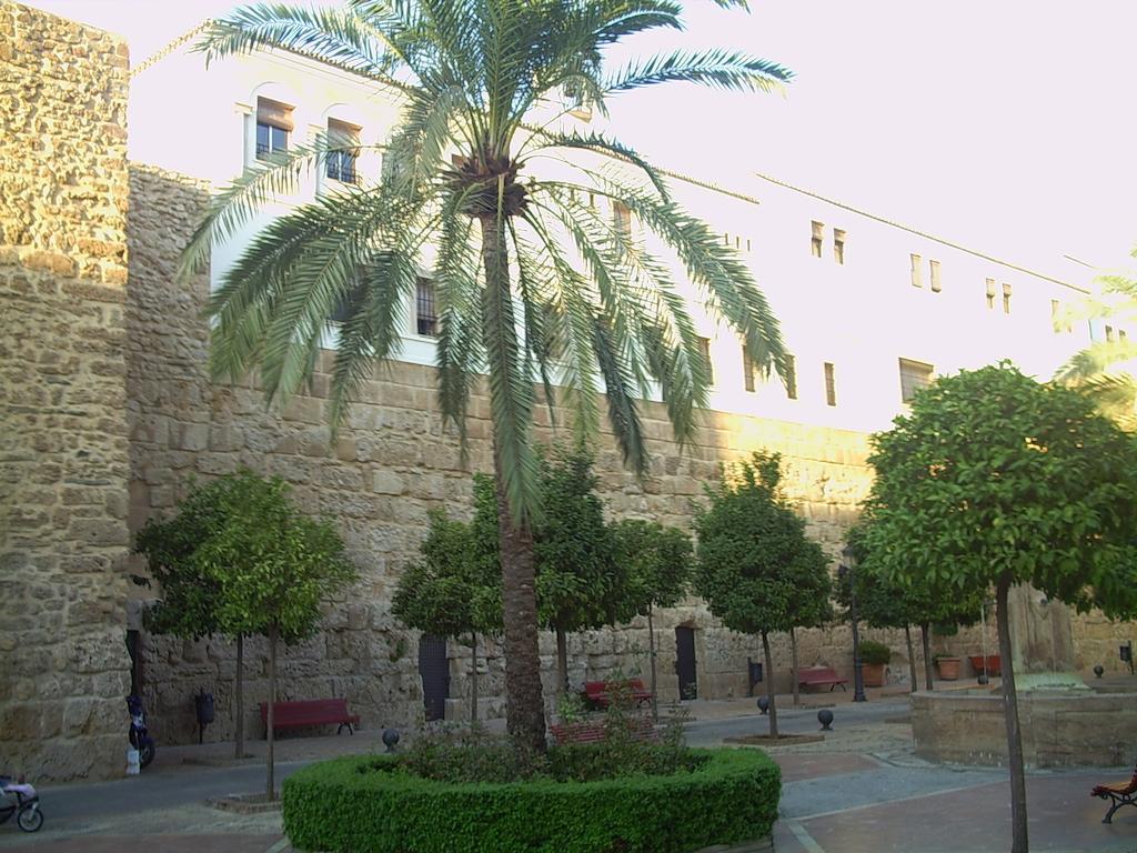 Puerta De Aduares Aparthotel Marbella Exterior photo